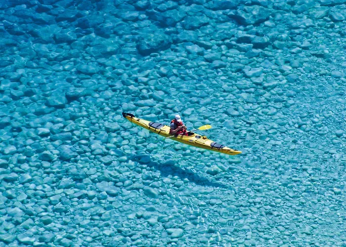 瓦拉马尔帕多瓦酒店 Banjol