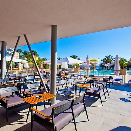 Отель Valamar Padova Банёл